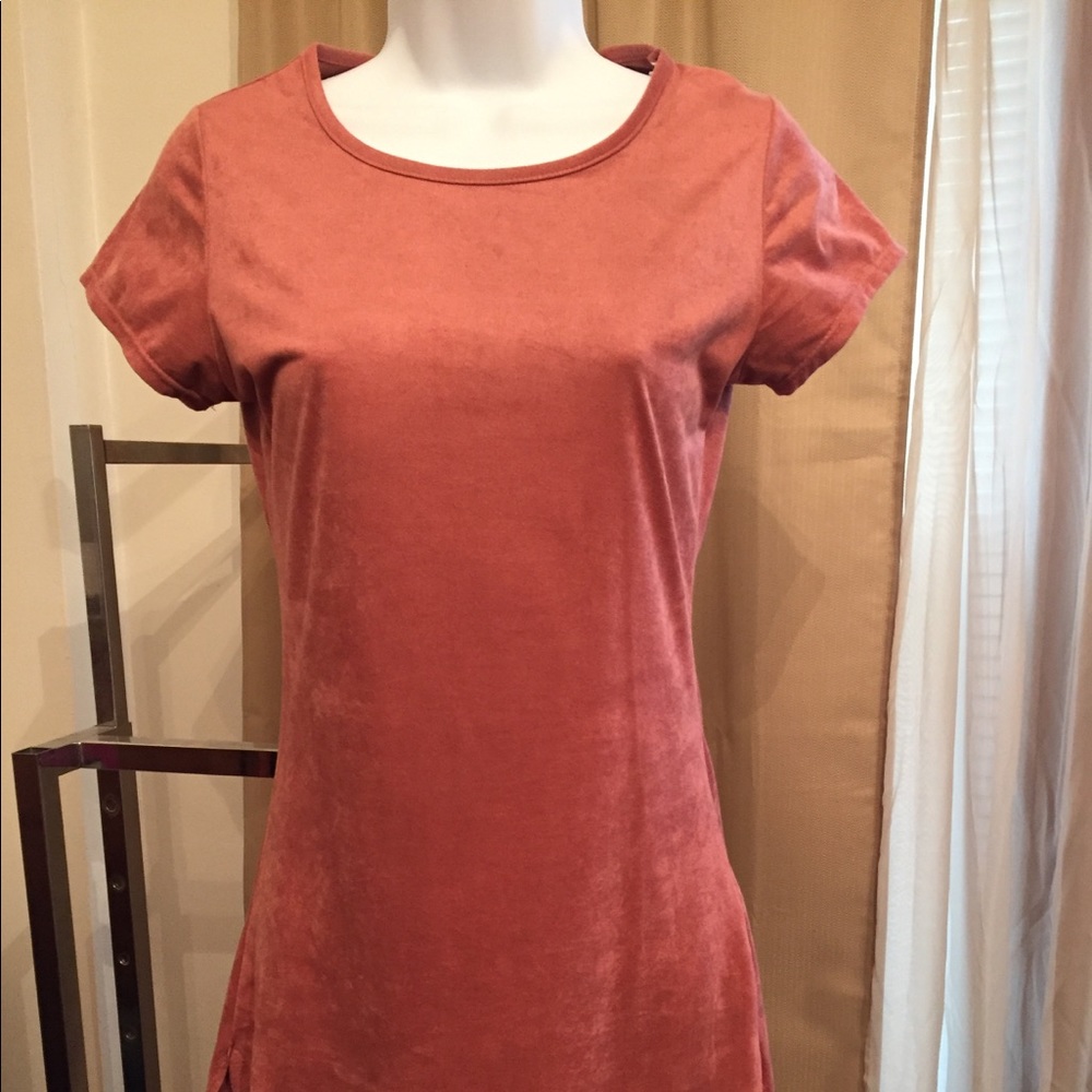 NEW W/O TAG  SOFT VELVET MINI DRESS WITH SLITS